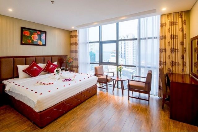 Khách Sạn Crystal Đà Nẵng